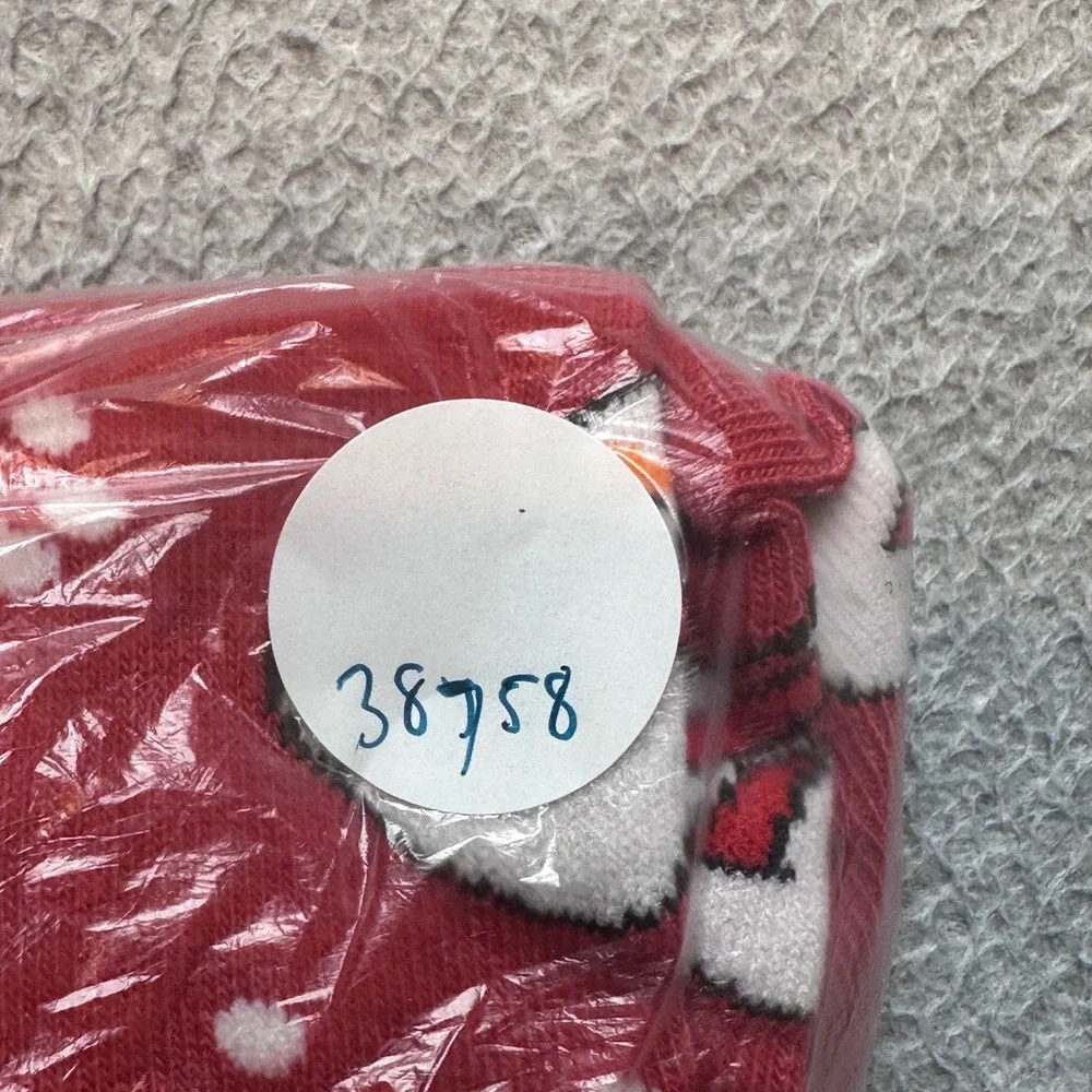 1616 Holdings Socks Womens 9-11 Red Christmas Snowman Snowflake Low Cut Holiday